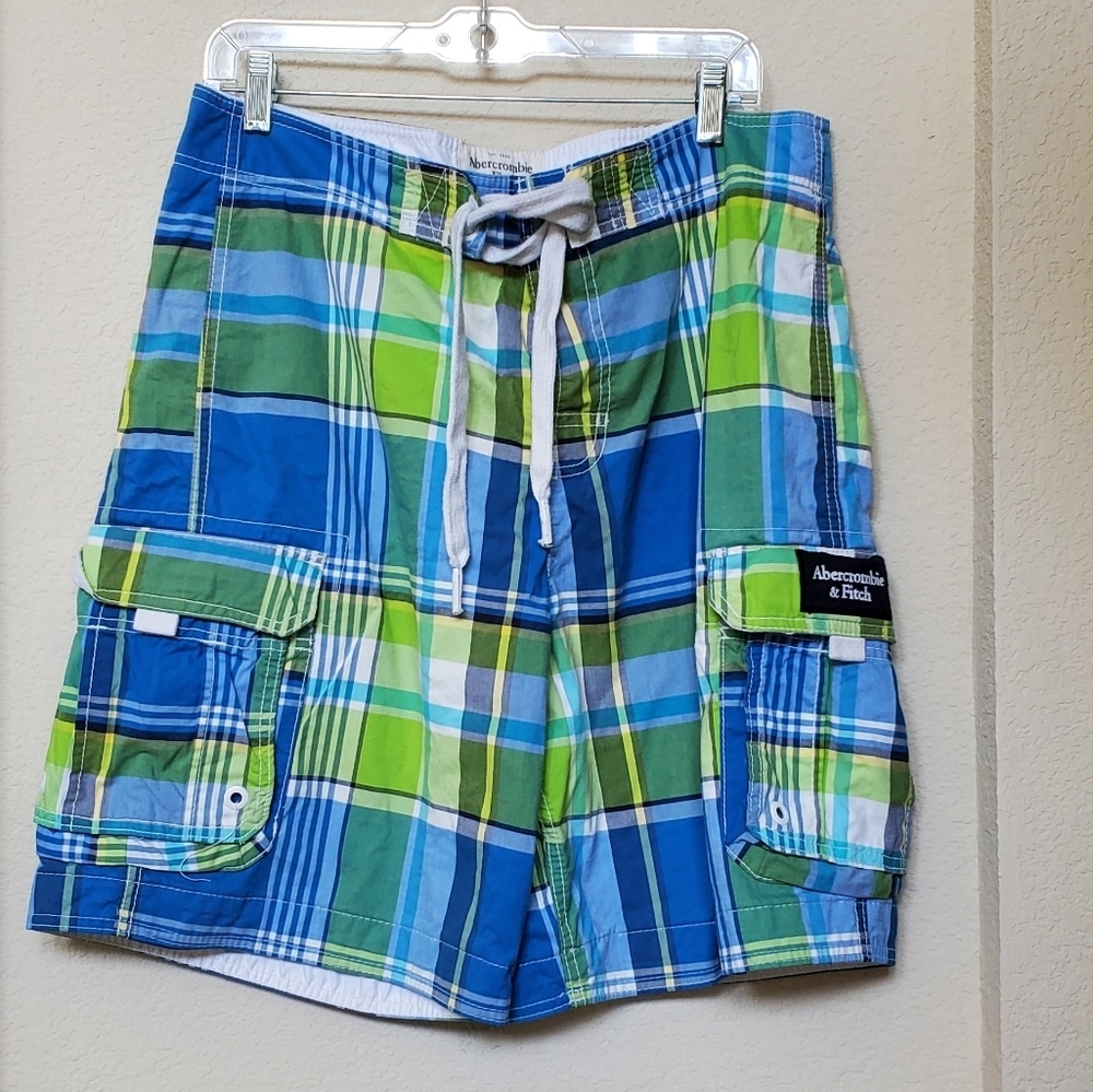 Abercrombie & Fitch Mens Mesh Swim Trunks. Size Large